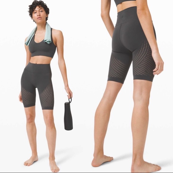 Lululemon Reveal Short Graphite Size 8 - Picture 1 of 9